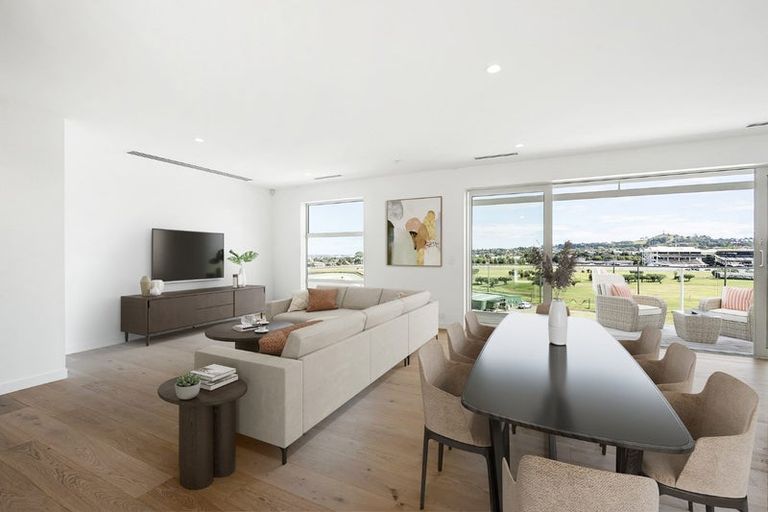 Photo of property in 63 Ladies Mile, Manly, Whangaparaoa, 0930