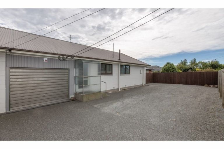 Photo of property in 2/81 Briggs Road, Shirley, Christchurch, 8052