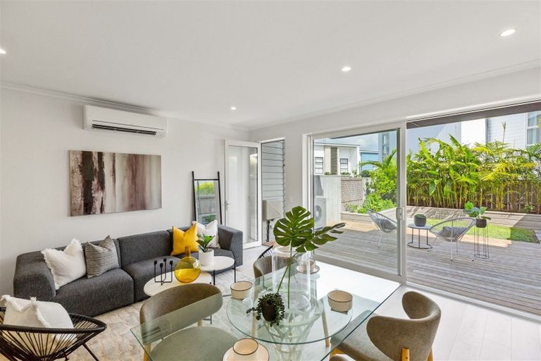 Photo of property in 9 Walter Merton Road, Hobsonville, Auckland, 0616