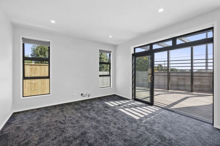 Photo of property in 53 Pohutukawa Place, Bell Block, New Plymouth, 4312