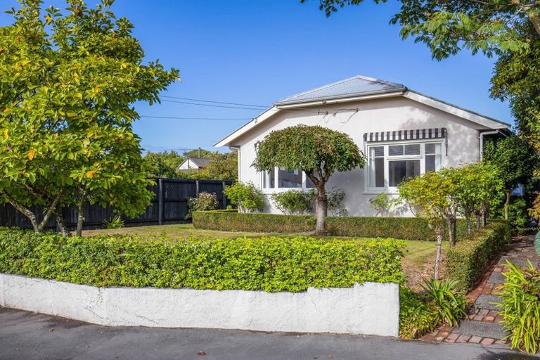 Photo of property in 1/13 Lansbury Avenue, Strowan, Christchurch, 8052
