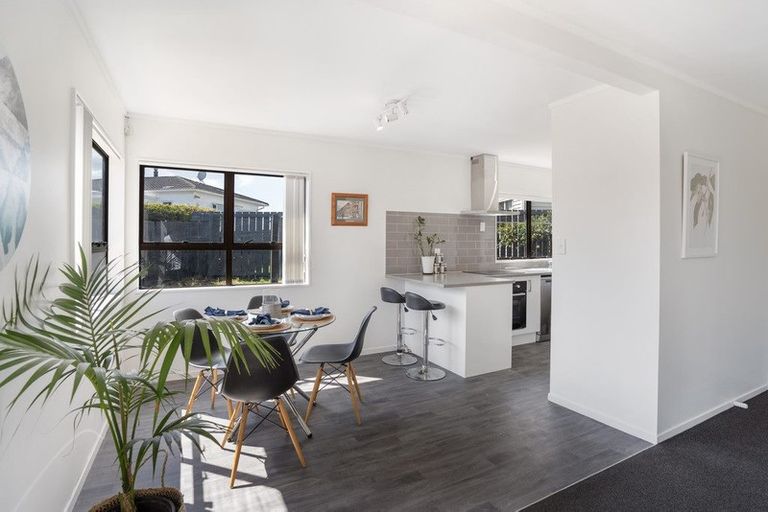 Photo of property in 2/160 Shirley Road, Papatoetoe, Auckland, 2025