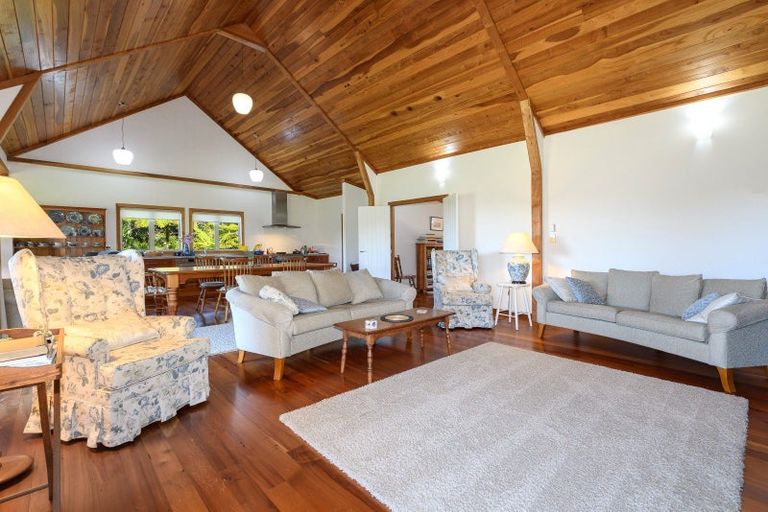 Photo of property in 35 Hume Road, Aongatete, 3181