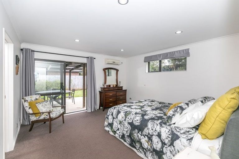 Photo of property in 17 Te Ironui Place, Huntington, Hamilton, 3210
