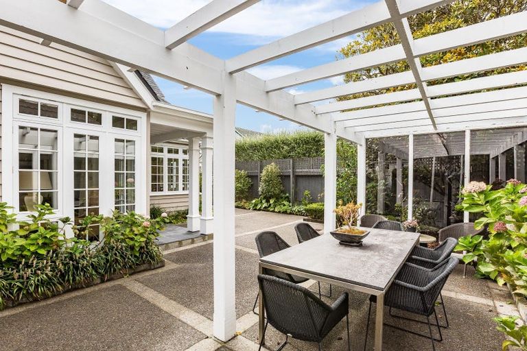 Photo of property in 6 Cheviot Road, Lowry Bay, Lower Hutt, 5013