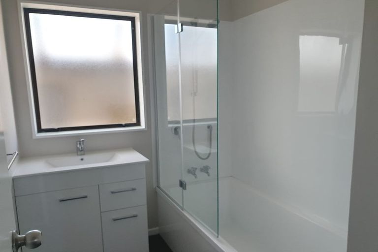 Photo of property in 22 Linwood Drive, Paraparaumu, 5032