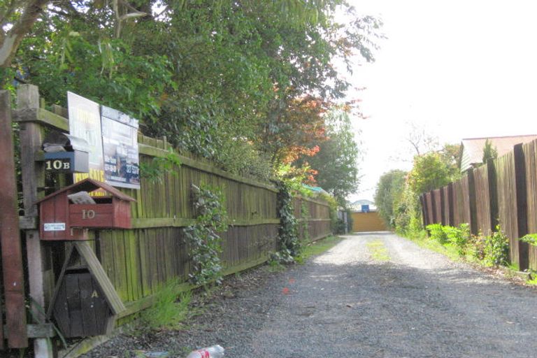 Photo of property in 10 Main North Road, Woodend, 7610