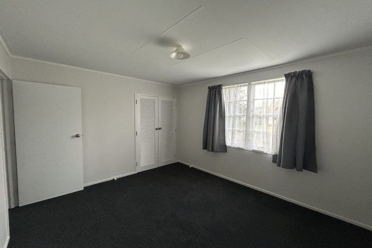 Photo of property in 36 Saint Annes Street, Levin, 5510