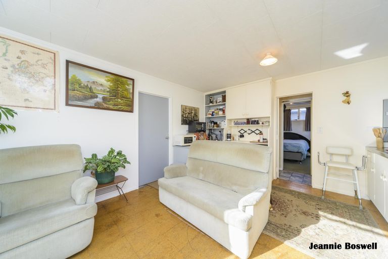 Photo of property in 25 Chadwick Place, Highbury, Palmerston North, 4412