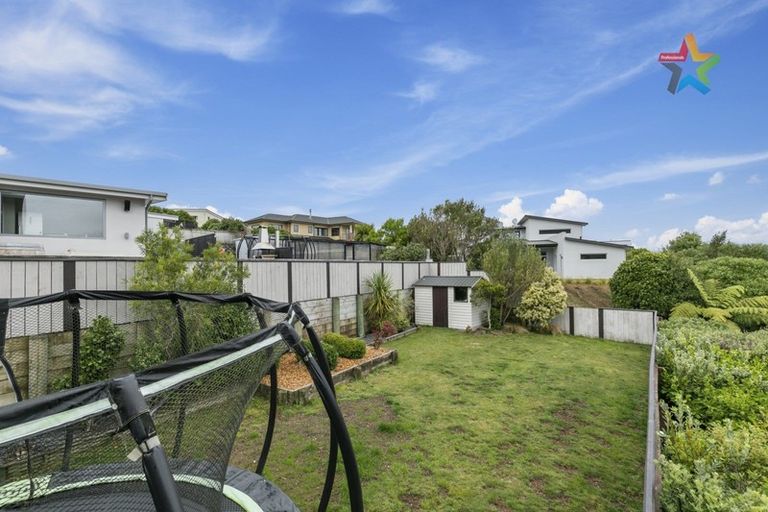 Photo of property in 47 Arahiwi Grove, Tirohanga, Lower Hutt, 5010