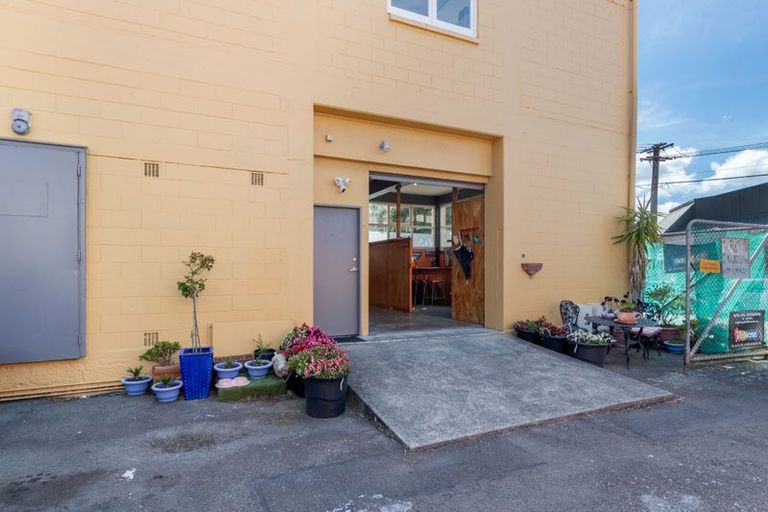 Photo of property in 233 Riddiford Street, Newtown, Wellington, 6021