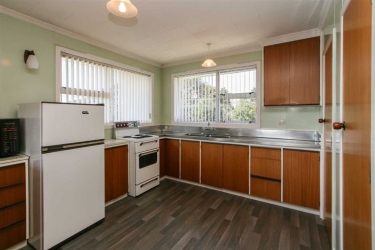 Photo of property in 6 Brookes Street, Inglewood, 4330