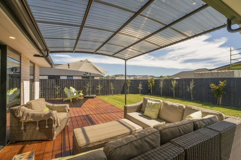 Photo of property in 8 Palm Drive, Whitianga, 3510