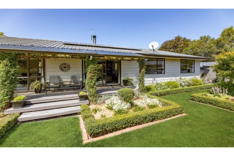 Photo of property in 27 Mill Road, Leithfield, Amberley, 7481