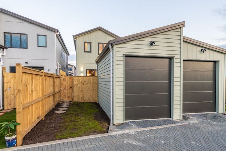Photo of property in 15 Kapeta Lane, Karaka, 2113