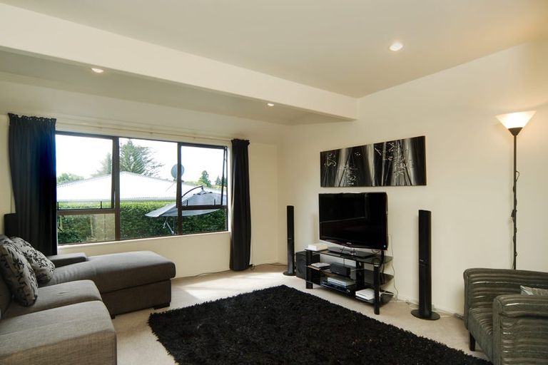 Photo of property in 8b Abbotts Way, Remuera, Auckland, 1050