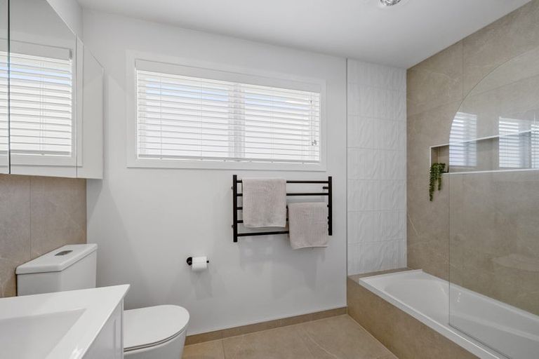 Photo of property in 9 Trafalgar Street, Westown, New Plymouth, 4310