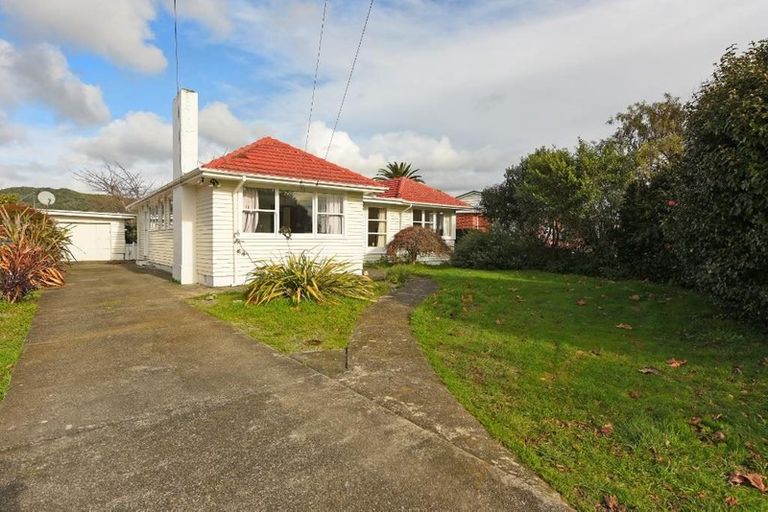 Photo of property in 9 Redwood Street, Elderslea, Upper Hutt, 5018