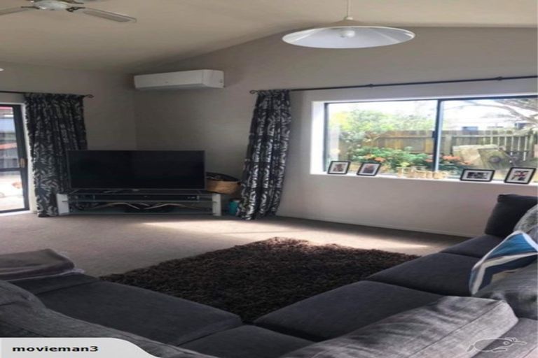 Photo of property in 30 Barbara Grove, Papamoa Beach, Papamoa, 3118