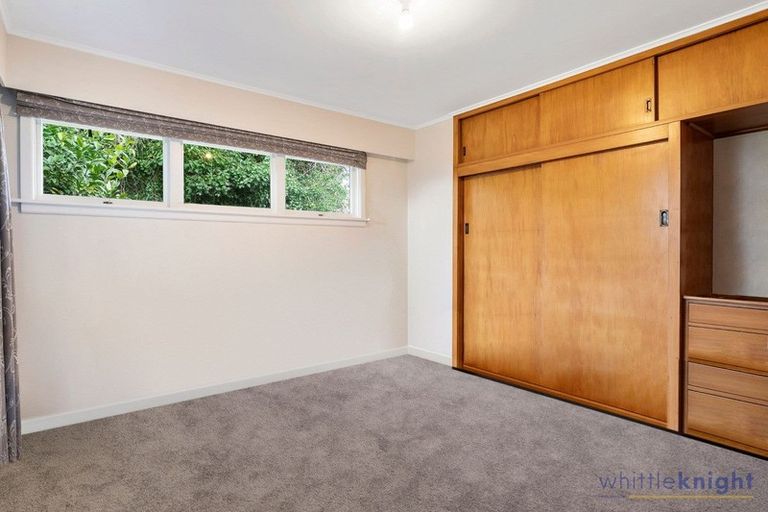 Photo of property in 213 Fifield Terrace, Opawa, Christchurch, 8023