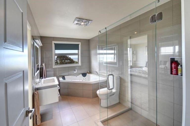 Photo of property in 10 Trecastell Street, Brighton, Dunedin, 9035