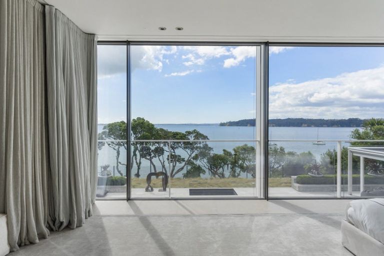 Photo of property in 27 Marine Parade, Herne Bay, Auckland, 1011