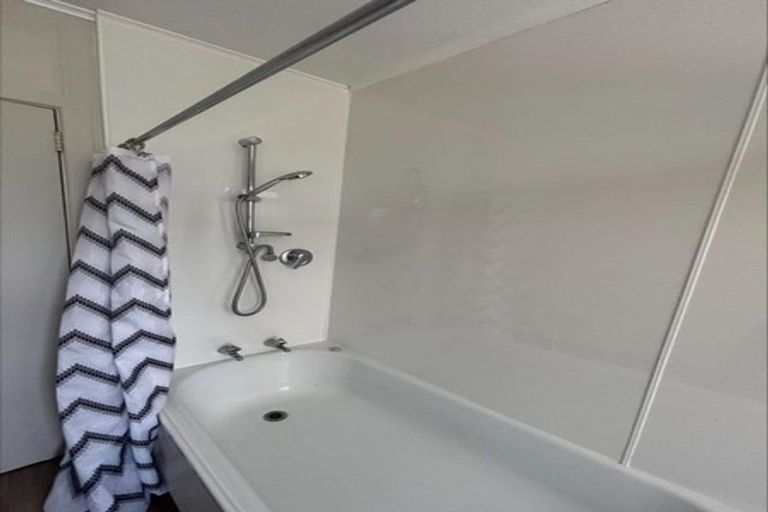 Photo of property in 20 Mouatt Street, Waitara, 4320