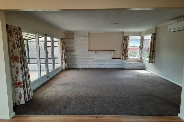 Photo of property in 146 Springs Road, Hornby, Christchurch, 8042