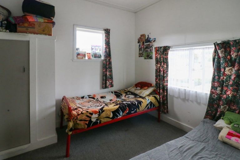 Photo of property in 12 Christian Street, Dannevirke, 4930