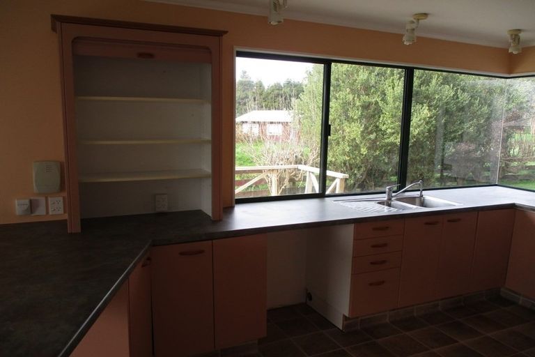 Photo of property in 312 Arapaepae Road South, Levin, 5571