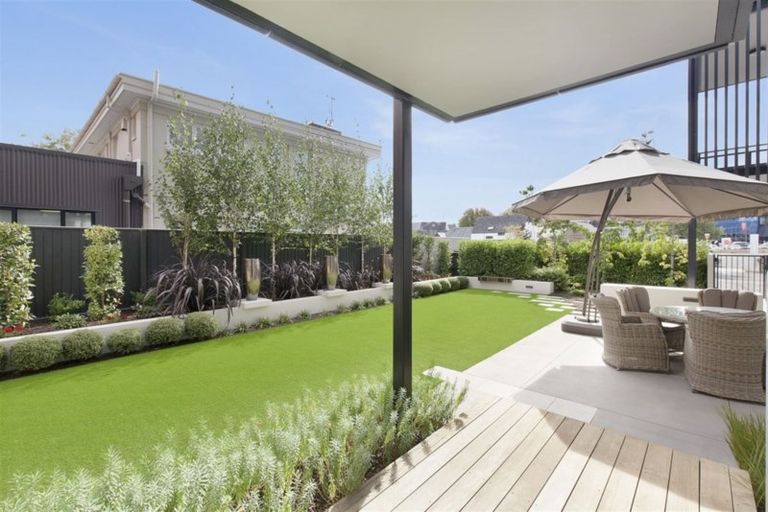 Photo of property in 1/50 Kilmore Street, Christchurch Central, Christchurch, 8013