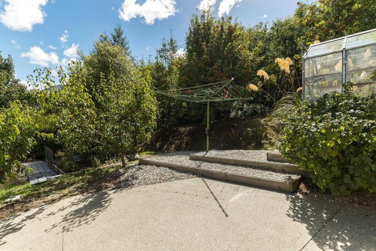 Photo of property in 5 Windsor Place, Queenstown, 9300