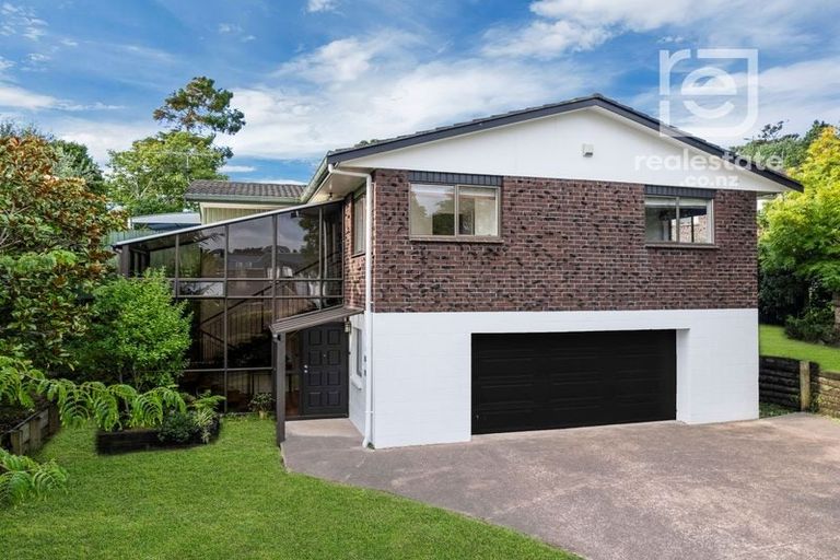 Photo of property in 4 Janome Place, Bucklands Beach, Auckland, 2014