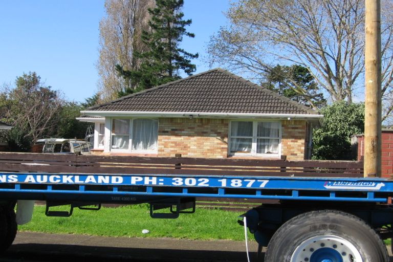 Photo of property in 18 Tindall Crescent, Otara, Auckland, 2023