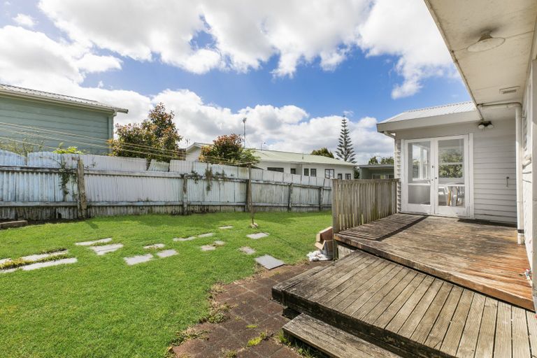 Photo of property in 13 Rimu Road, Manurewa, Auckland, 2102