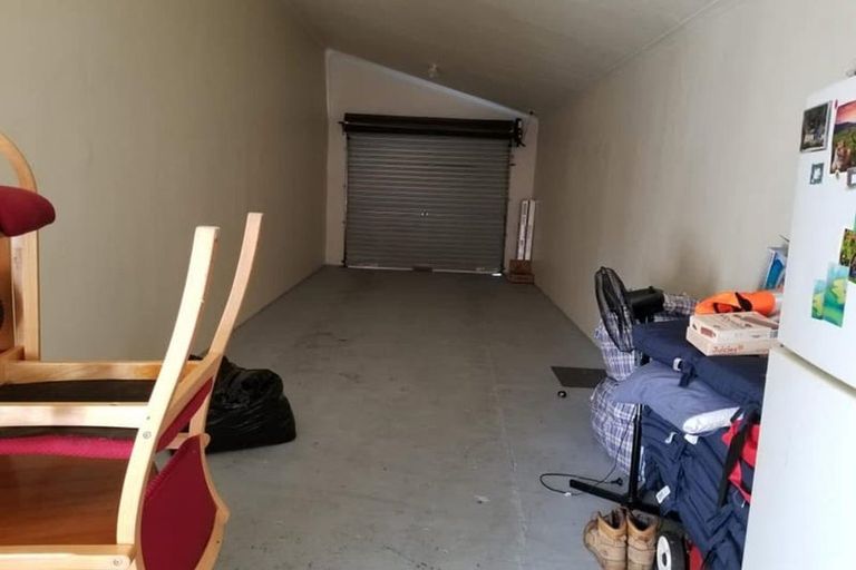 Photo of property in 2a Charlenne Close, Ranui, Auckland, 0612