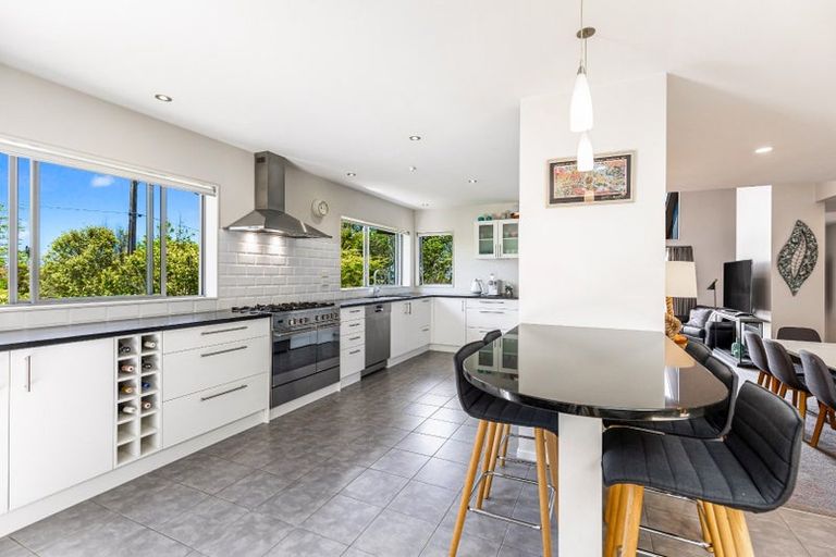 Photo of property in 12 Orne Street, Torbay, Auckland, 0630