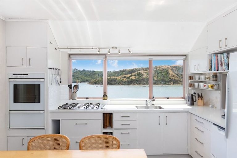 Photo of property in 33 Forth Place, Papakowhai, Porirua, 5024