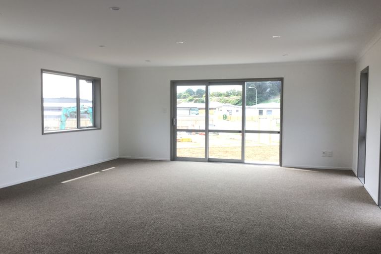 Photo of property in 48 Cyrus Street, Whalers Gate, New Plymouth, 4310