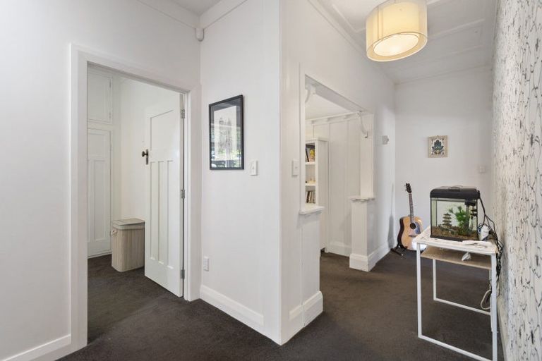 Photo of property in 27 Stanley Avenue, Palmerston North, 4414