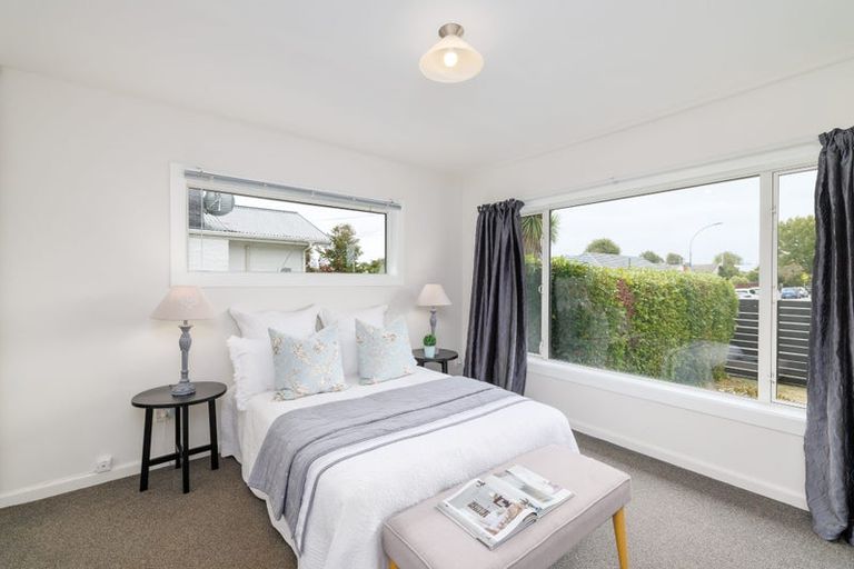 Photo of property in 51 Greendale Avenue, Avonhead, Christchurch, 8042