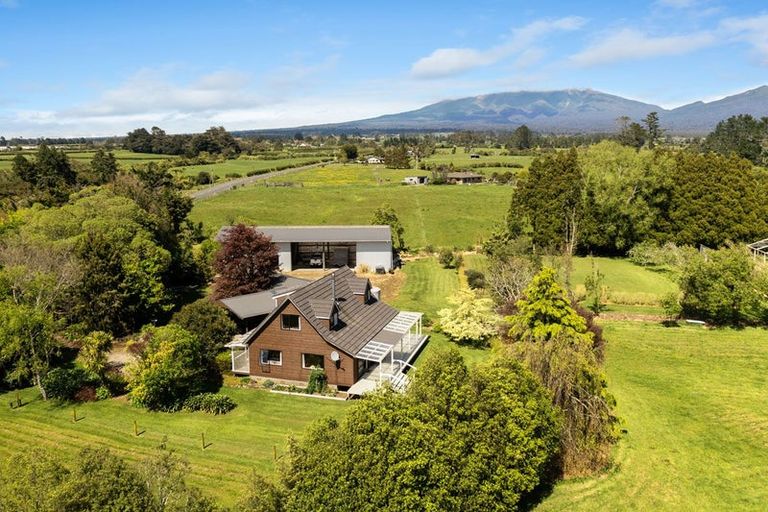 Photo of property in 1706 Egmont Road, Kaimiro, Inglewood, 4386