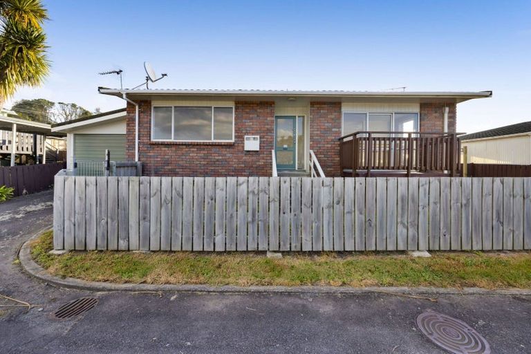 Photo of property in 141a Lemon Street, Strandon, New Plymouth, 4312