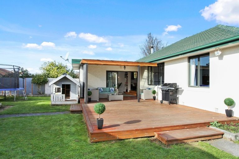 Photo of property in 22 Tuckers Road, Redwood, Christchurch, 8051