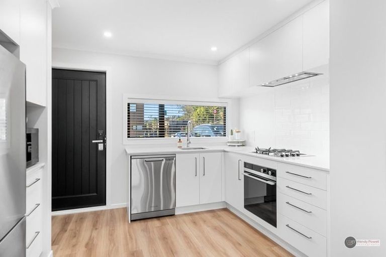 Photo of property in 3 Reid Lane, Wallaceville, Upper Hutt, 5018