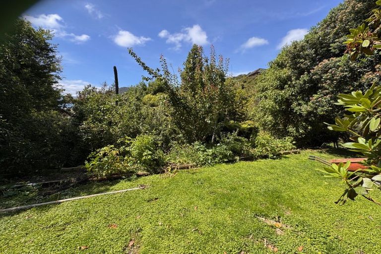 Photo of property in 19 Mccormicks Road, Whatamango Bay, Picton, 7281