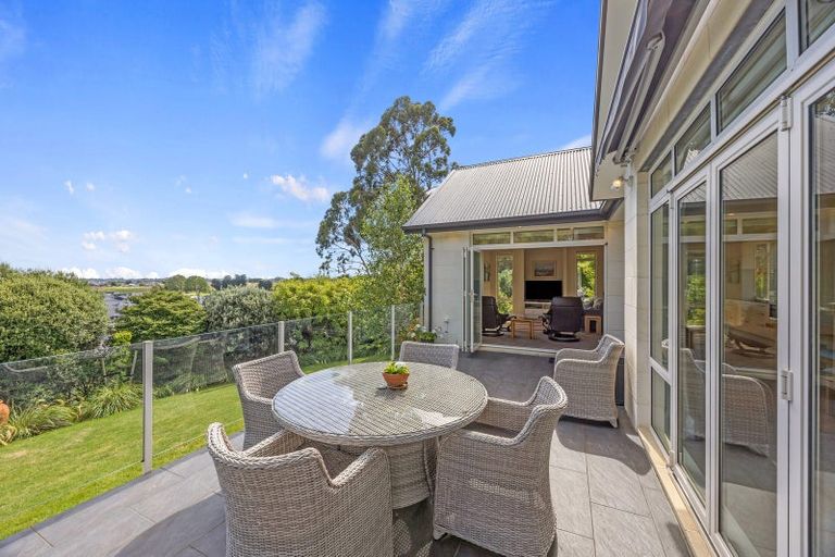 Photo of property in 863 Cashmere Road, Halswell, Christchurch, 8025