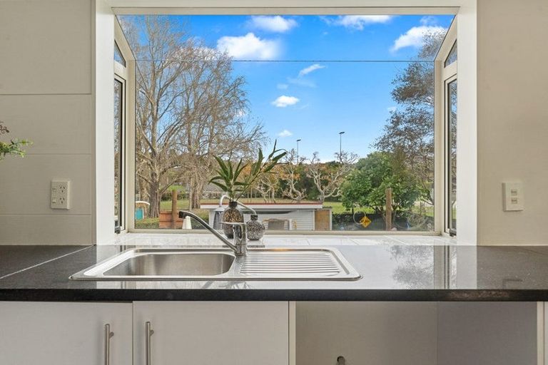 Photo of property in 2/142 Archers Road, Glenfield, Auckland, 0629