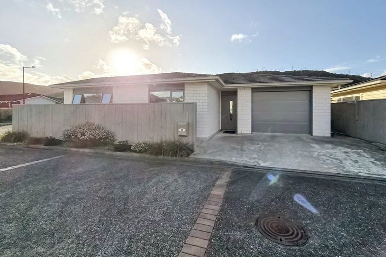 Photo of property in 12 Martha Turnell Crescent, Manor Park, Lower Hutt, 5019
