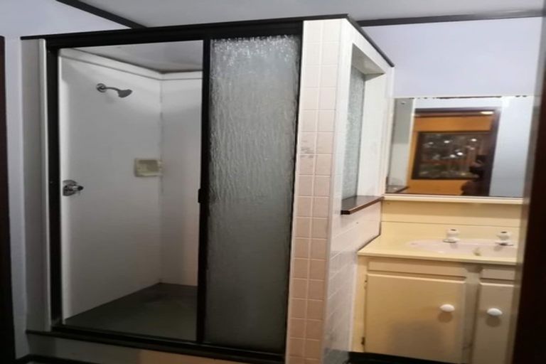 Photo of property in 61b Highland Park Drive, Highland Park, Auckland, 2010